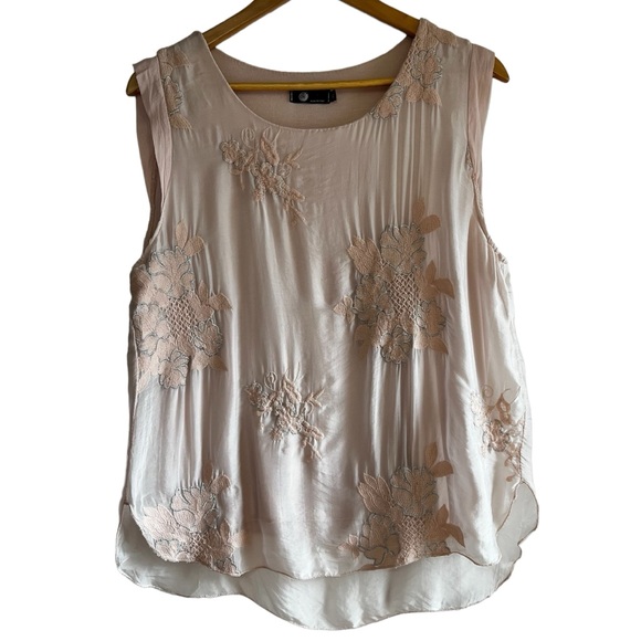 Made in Italy 🇮🇹 silk embroidered sleeveless blouse XL excellent condition - Picture 1 of 9